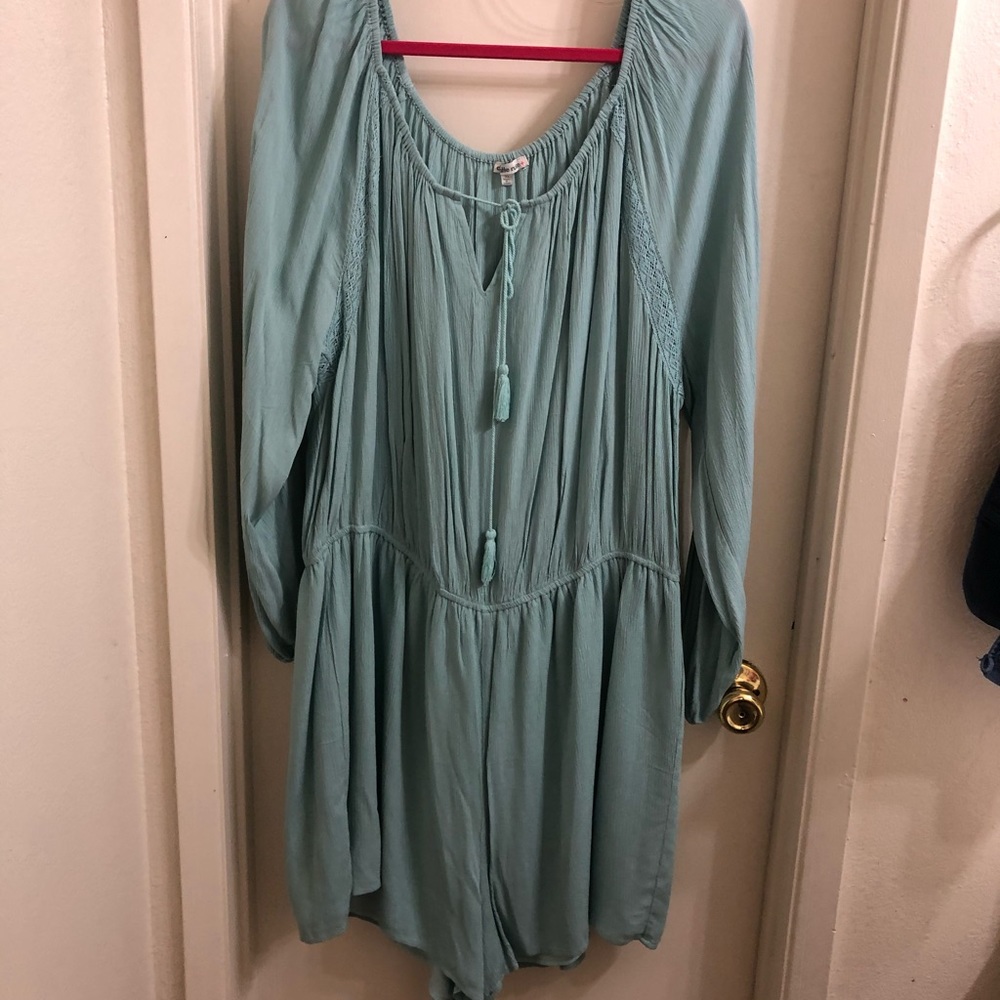 Charlotte Russ size 2x shorts romper